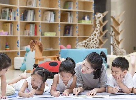 托儿所一个月多少钱？2026年真实花费拆解（别只看广告价）
