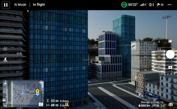 DJI RC Pro 2模拟飞行中的虚拟城市场景及飞行状态界面